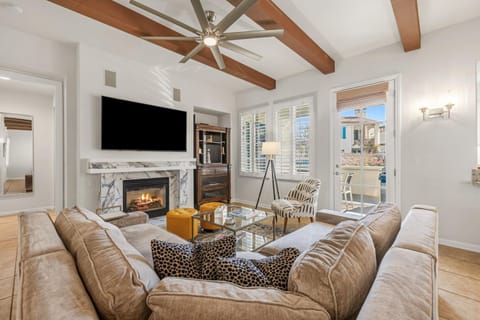 L44 Luxurious 2 Story Townhome - Newly Remodeled! condo Apartment in Indian Wells