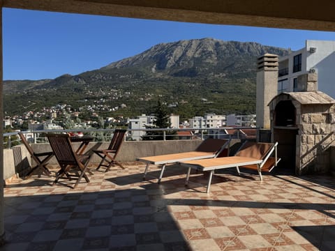 Patio, Day, Natural landscape, View (from property/room), Balcony/Terrace, Mountain view, Sea view