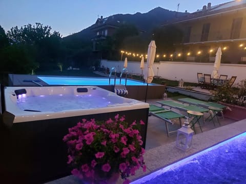 Hot Tub, Pool view, Swimming pool