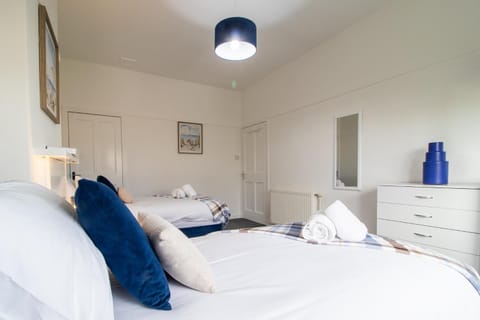 Bella House - 3 bed house in Glasgow Apartment in Glasgow