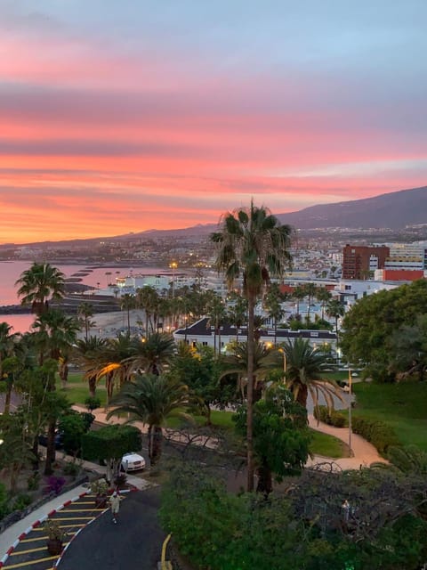Nearby landmark, Neighbourhood, Sea view, Sunset