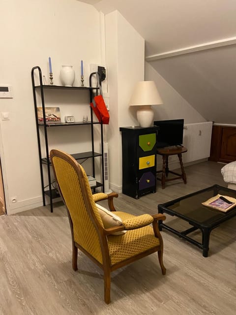 Appartement entier en résidence centre ville Apartment in Vendôme