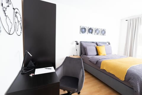 Bed, Bedroom
