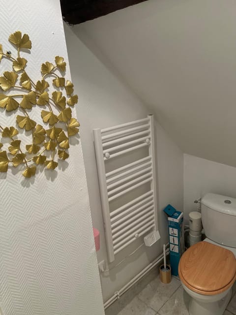 Petit F2 fonctionnel plein centre et proche gare Apartment in Bourges