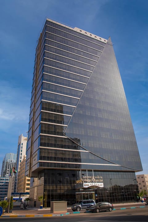 Property building, Day