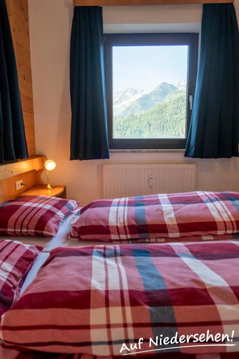Bed, View (from property/room), Bedroom, Mountain view