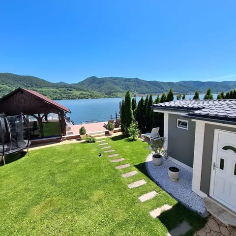 Garden, Garden view, Lake view, River view