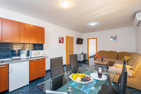 Holiday Apartments Mare Apartment in Dubrovnik-Neretva County