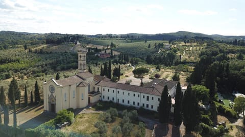 Nearby landmark, Bird's eye view