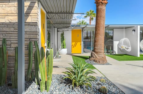 Inner courtyard view