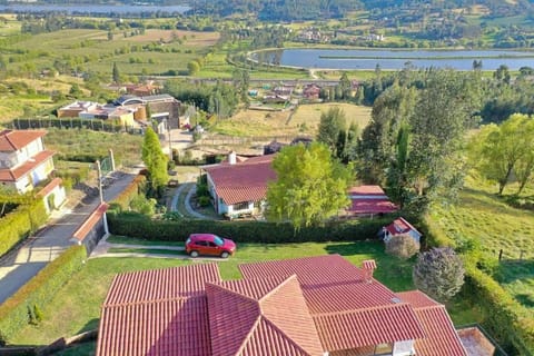 Bird's eye view, Lake view