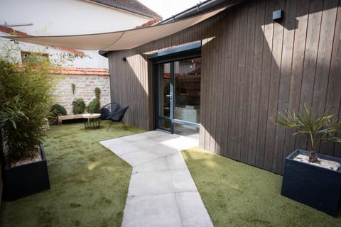 Patio, Garden, Garden view