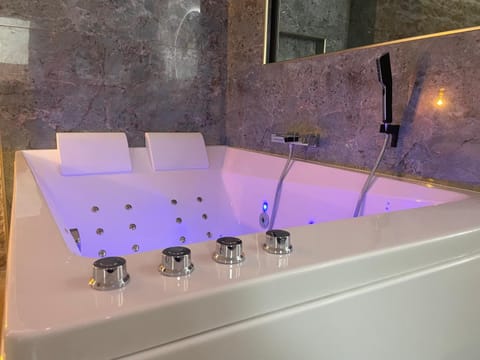 Spa and wellness centre/facilities