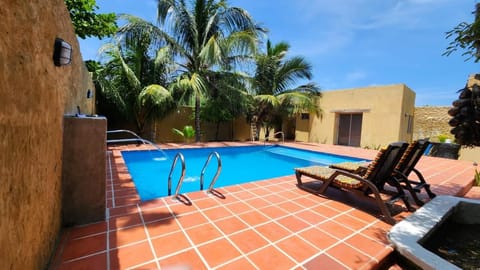 Swimming pool