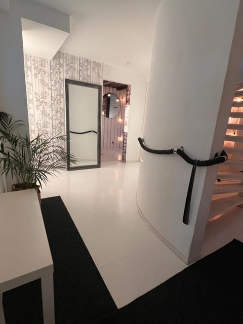 Omakotitalo rauhallisella sijainnilla lähellä keskustaa Maksuton pysäköinti ja puusauna Apartment in Finland