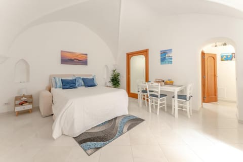 Suite Posterus 5 House in Capri