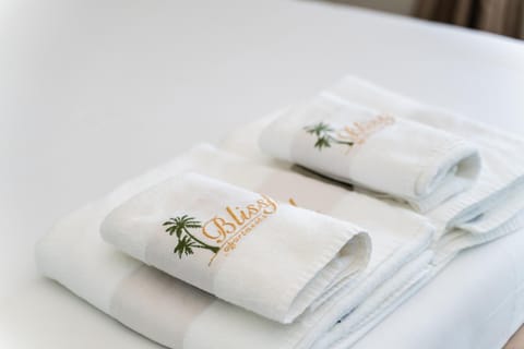 Bedroom, towels