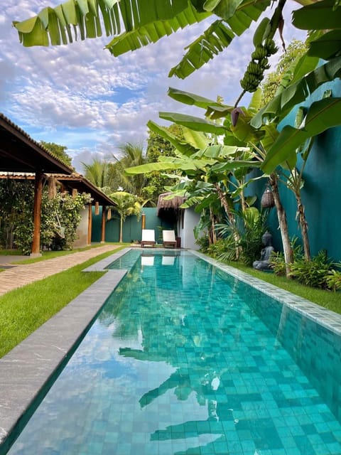 Garden, Swimming pool