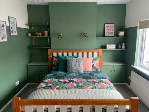 La Brisa-fully refurbished, perfect local House in Northern Ireland