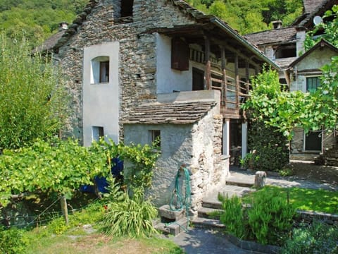 Rustico Pult House in Canton of Ticino