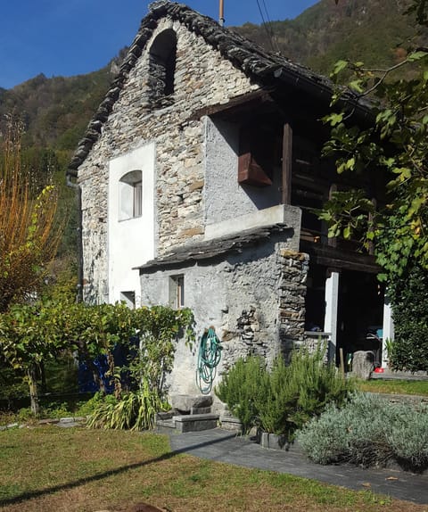 Rustico Pult House in Canton of Ticino
