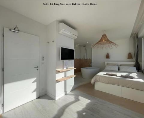 LaFrenchCasa Clandestina Apartment in Marseille