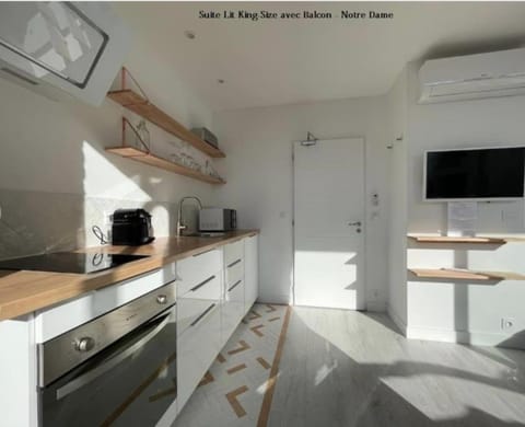 LaFrenchCasa Clandestina Apartment in Marseille