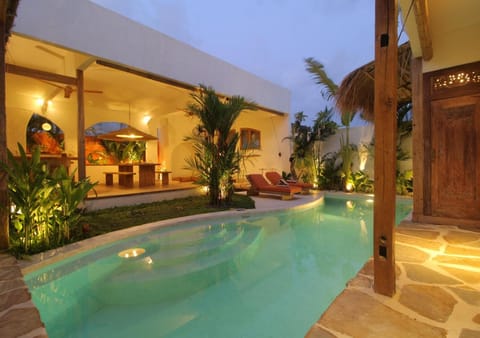 Property building, Swimming pool