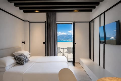 Bed, View (from property/room), Bedroom