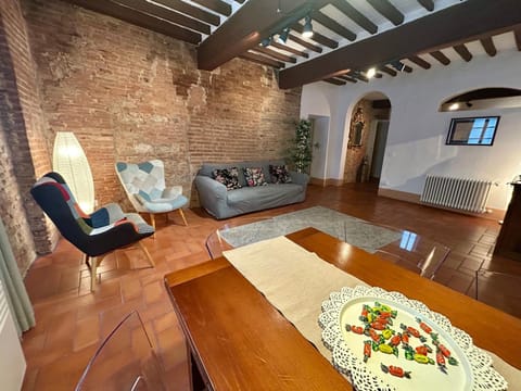 Food and drinks, Dining area