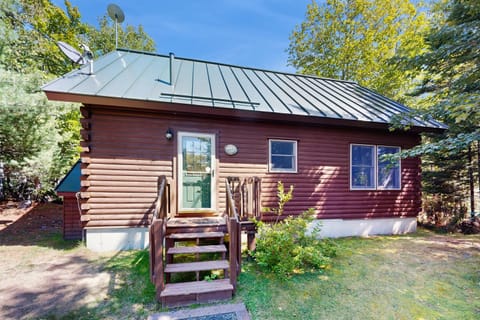 Prong Mountain House in Beaver Cove