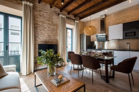 Living room, Dining area