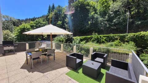 Natural landscape, Summer, BBQ facilities, Balcony/Terrace, Dining area