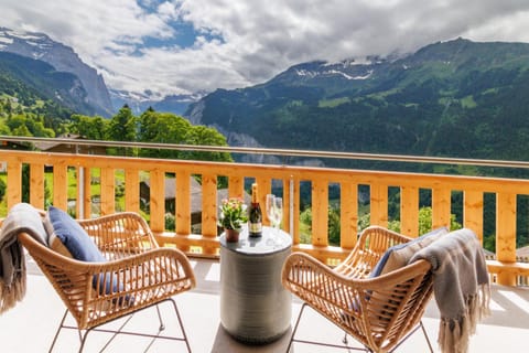 Natural landscape, View (from property/room), Balcony/Terrace, Landmark view, Mountain view