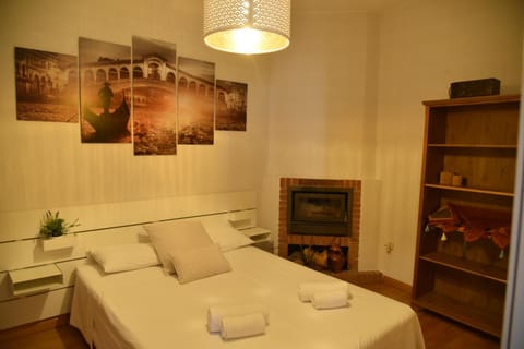 Disfruta, en la misma Plaza Mayor bonito y amplio Apartment in Centro