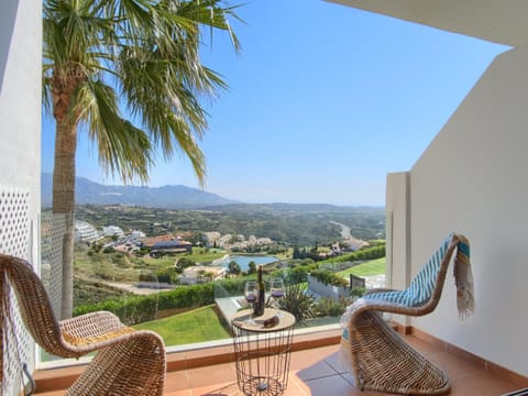 Balcony/Terrace, Mountain view