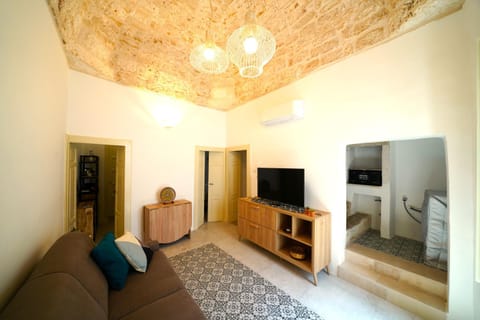 TV and multimedia, Living room, Photo of the whole room, Seating area