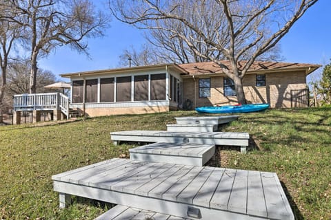 3 Mi to Dtwn! Riverfront Seguin Home with Sunroom House in Seguin