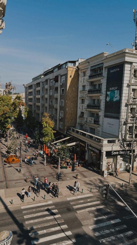 Neighbourhood, City view, Location