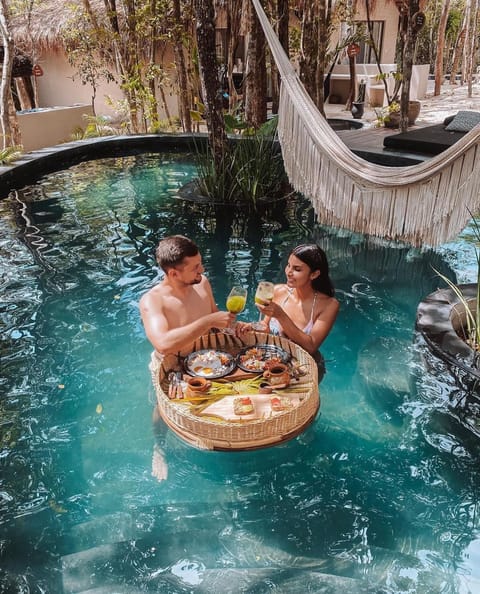 Day, People, Natural landscape, Food and drinks, Food, Guests, Pool view, Swimming pool, Drinks, group of guests