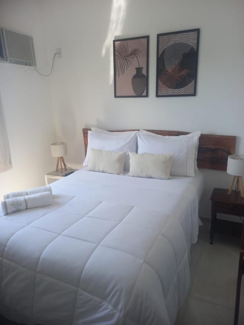 Suíte privativa com ar condicionado Bed and Breakfast in State of Rio de Janeiro