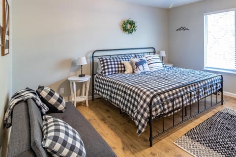 Pine Place House in Oakhurst