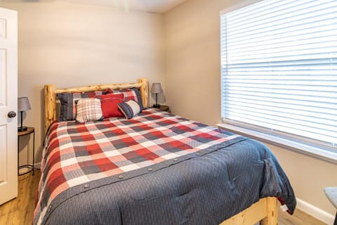 Pine Place House in Oakhurst