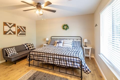 Pine Place House in Oakhurst