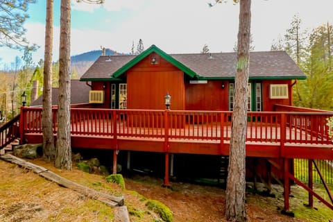 Calandri Lakeview House House in Bass Lake