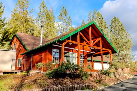 Calandri Lakeview House House in Bass Lake