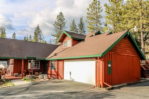 Calandri Lakeview House House in Bass Lake