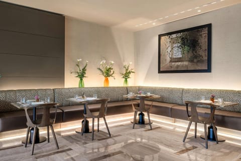 Lounge or bar