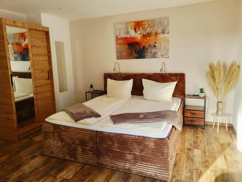Bed, Bedroom, wardrobe