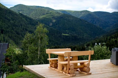 View (from property/room), Balcony/Terrace, Mountain view